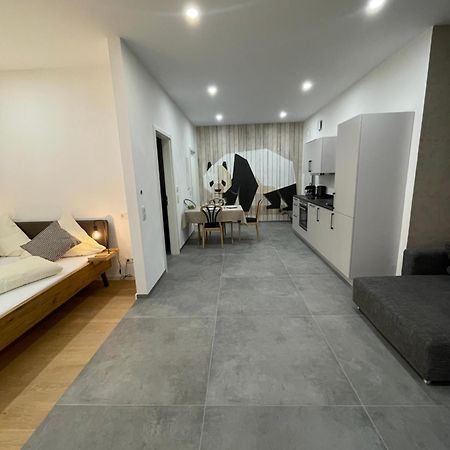 Neue Loft Im Alten Kelterhaus - Urlaub Im Wein- Und Ferienort Bekond Exterior photo